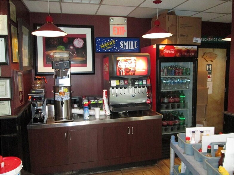 More Photos Of 3415 Rochester Rd, Lakeville Restaurant For Sale
