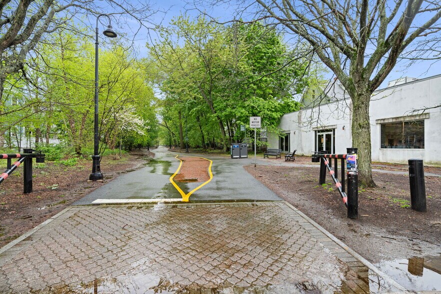 More Photos Of 115 Willow Ave, Somerville Manufacturing For Sale