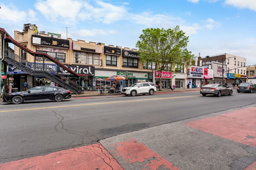 More Photos Of 1-17 E Fordham Rd, Bronx Storefront For Lease