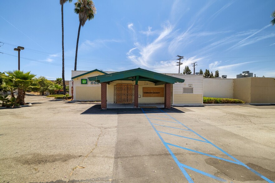 More Photos Of 10478 Valley Blvd, El Monte Restaurant For Sale