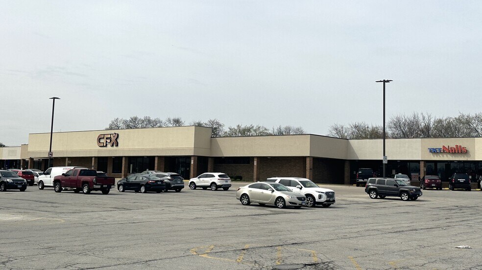 More Photos Of 14700-14738 S Cicero Ave, Midlothian Unknown For Lease