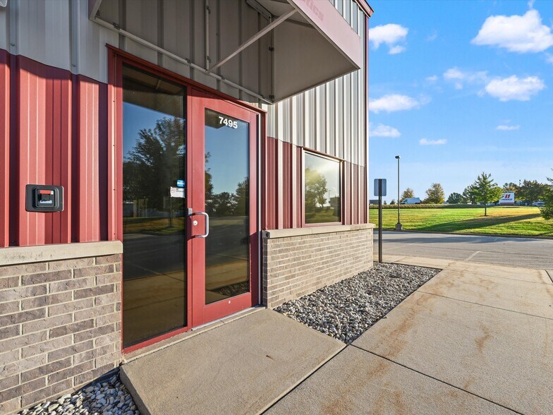 More Photos Of 7495 Chavenelle rd, Dubuque Industrial For Sale