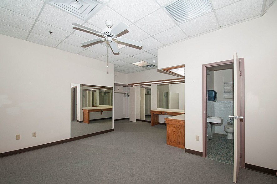 More Photos Of 500 S Johnstone Ave, Bartlesville Religious Facility For Sale