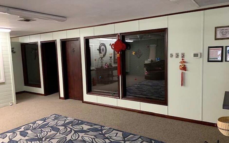 More Photos Of 2409 7th St, Bay City Medical For Sale