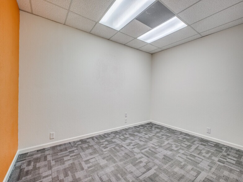 More Photos Of 1202 N Flores St, San Antonio Loft Creative Space For Sale