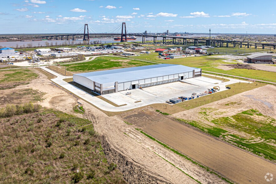 More Photos Of 2030 Rue Sucre, Suite 100, Luling Distribution For Lease