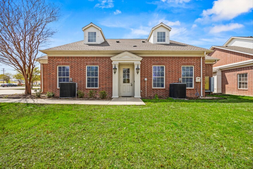 More Photos Of 105 River Oaks Dr, Southlake Medical For Sale
