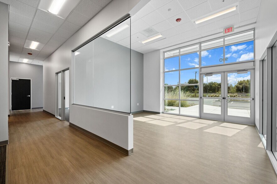 More Photos Of 3808 Faraday Ave, Davis Light Manufacturing For Lease