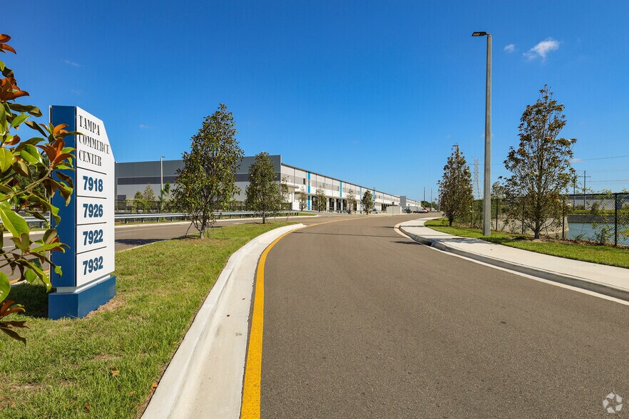 More Photos Of 7918 Harney Rd, Tampa Warehouse For Lease