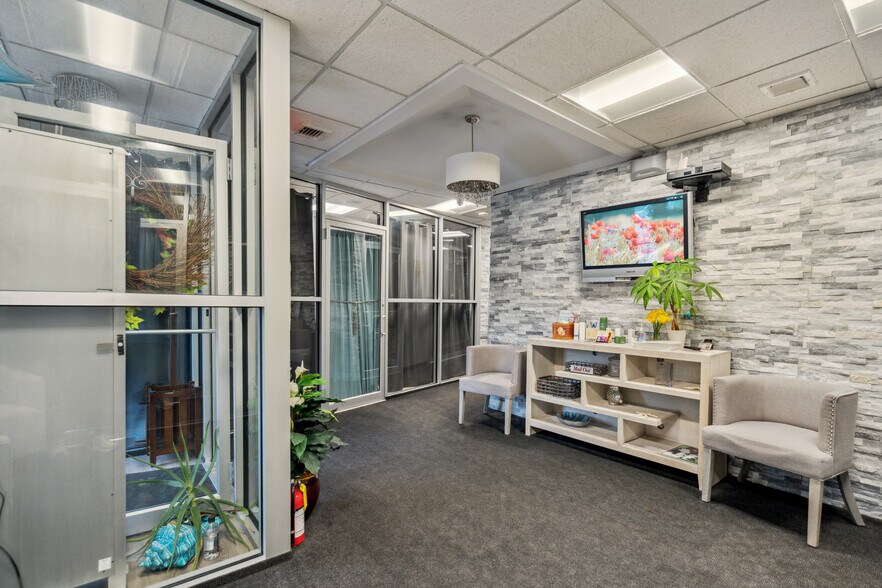 More Photos Of 2170 Joshuas Path, Hauppauge Freestanding For Sale