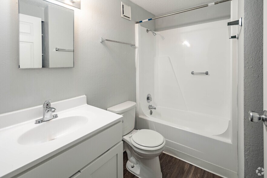 More Photos Of 965 Candlelight Blvd, Brooksville Apartments For Sale