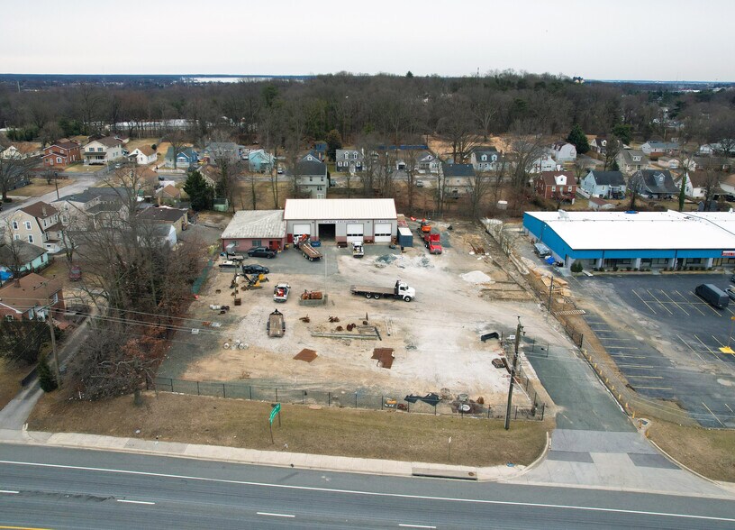 More Photos Of 8113 Pulaski Hwy, Rosedale Service For Lease