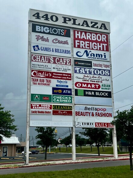 More Photos Of 440 Plaza, Killeen Unknown For Lease
