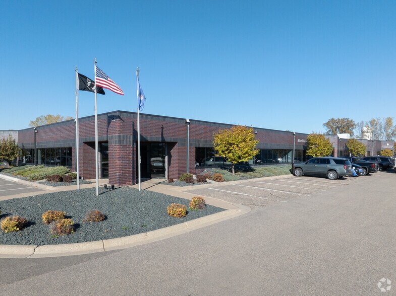 More Photos Of 550-600 County Road D W, New Brighton Light Distribution For Lease