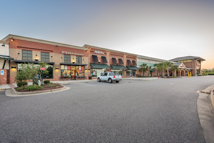 More Photos Of 201-203 Alston Blvd, Hampstead General Retail For Lease