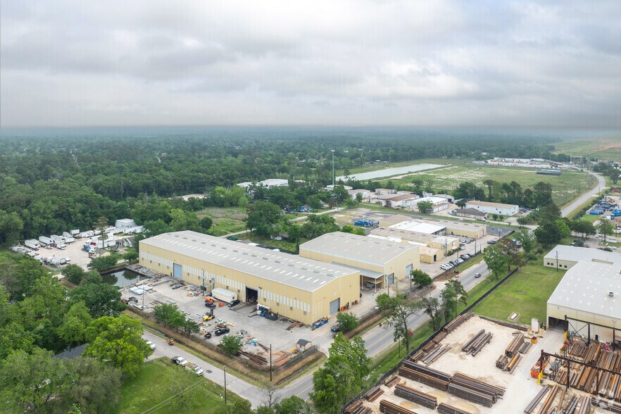 More Photos Of 9021 Ley Rd, Houston Warehouse For Lease
