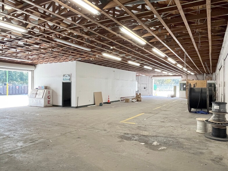 More Photos Of 1041 Aenon Church Rd, Tallahassee Warehouse For Sale