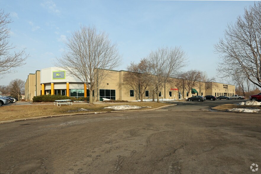 Primary Photo Of 8560 Cottonwood St NW, Coon Rapids Manufacturing For Lease