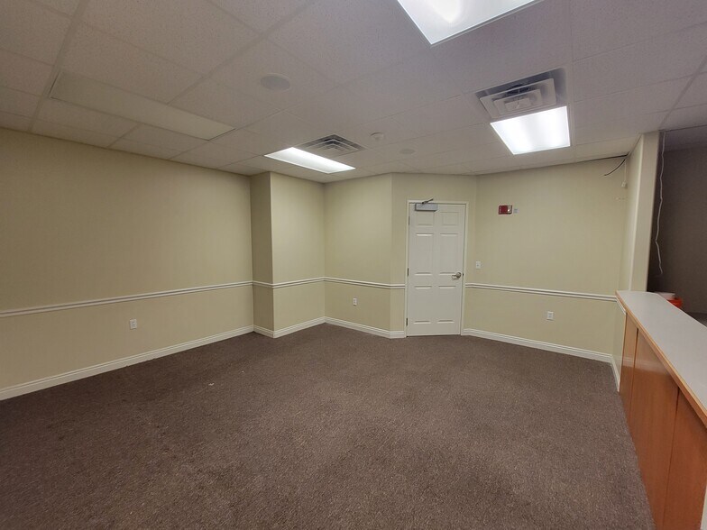More Photos Of 411-423 N Orem Blvd, Orem Medical For Lease