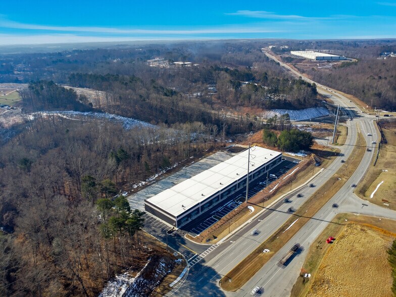 More Photos Of 1901 Peachtree Industrial Blvd, Buford Warehouse For Lease