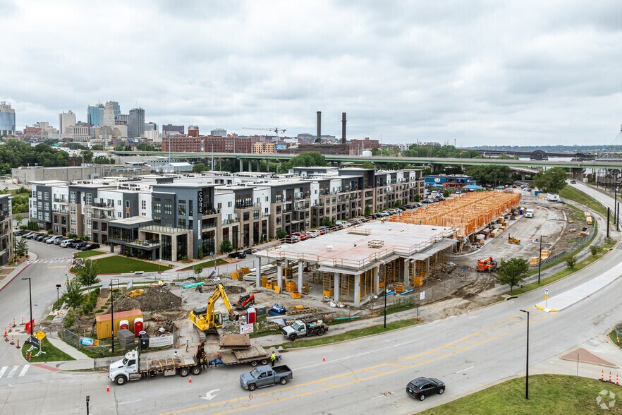 More Photos Of 701 Berkley Pky, Kansas City Apartments For Lease