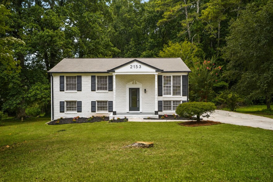 Primary Photo Of 2153 Greenhill Dr SW, Marietta Apartments For Sale