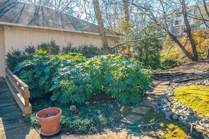 More Photos Of 3950 Blue Ridge Rd, Raleigh Medical For Sale
