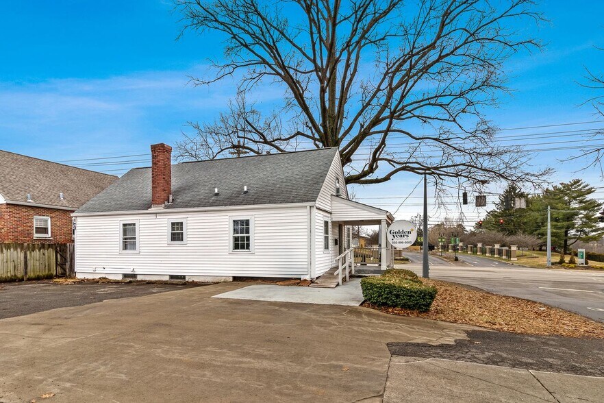 More Photos Of 1534 Poplar Level Rd, Louisville Office For Sale