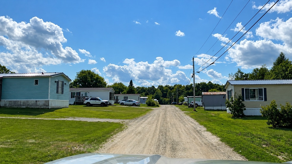 Primary Photo Of 344 Main St, Corinth Manufactured Housing Mobile Home Park For Sale
