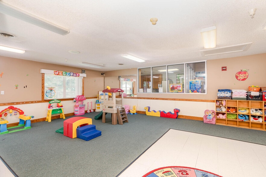 More Photos Of 2081 Mesa Valley Way, Austell Specialty For Sale