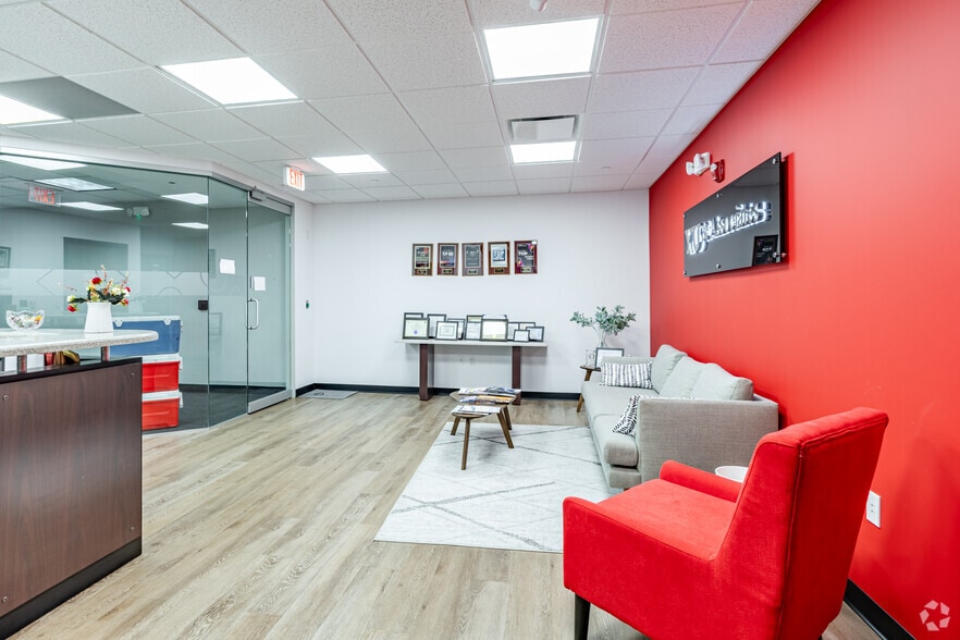 More Photos Of 611 River Dr, Elmwood Park Office For Sale