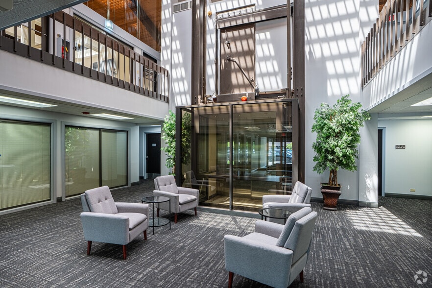 More Photos Of 1240 Iroquois Ave, Naperville Office For Lease