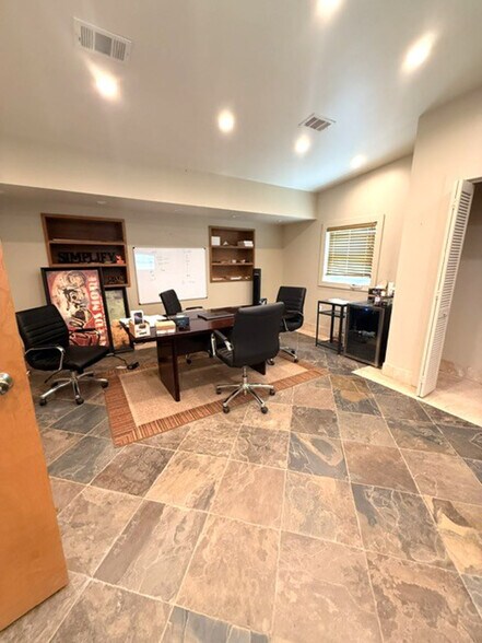 More Photos Of 2320 Town St, Pensacola Industrial For Sale