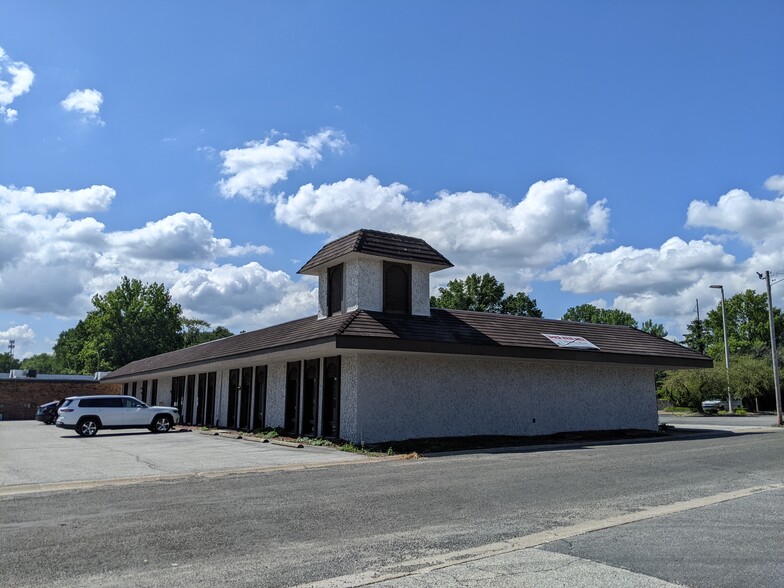 Primary Photo Of 56 S 65th St, Belleville Office For Lease