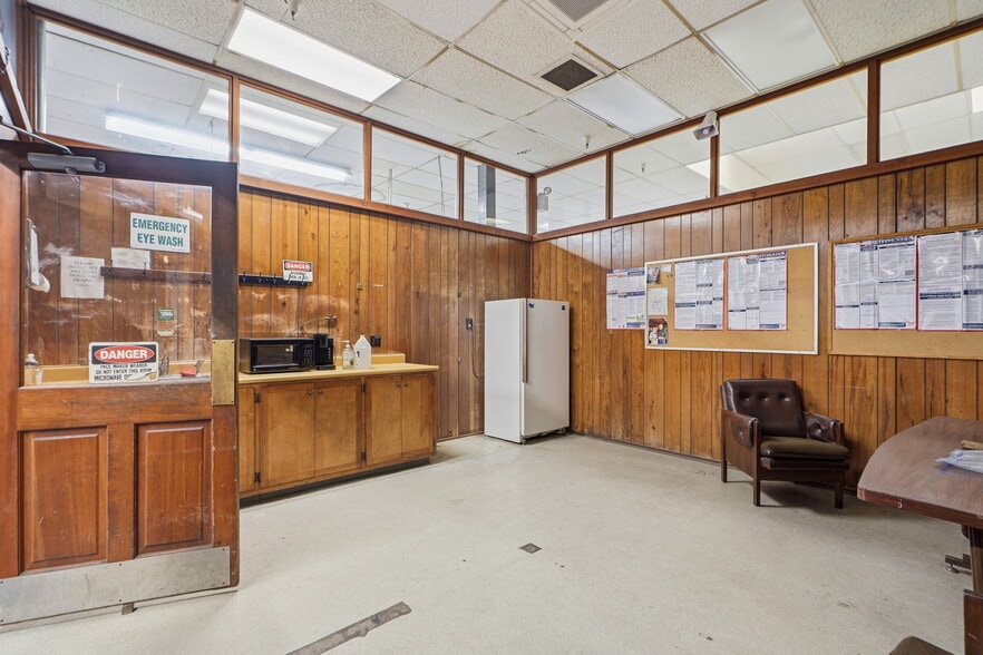 More Photos Of 1420 Healdsburg Ave, Healdsburg Flex For Sale