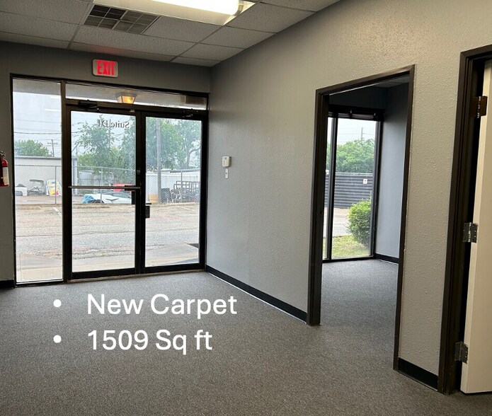 More Photos Of 2734 W Kingsley Rd, Garland Light Distribution For Lease