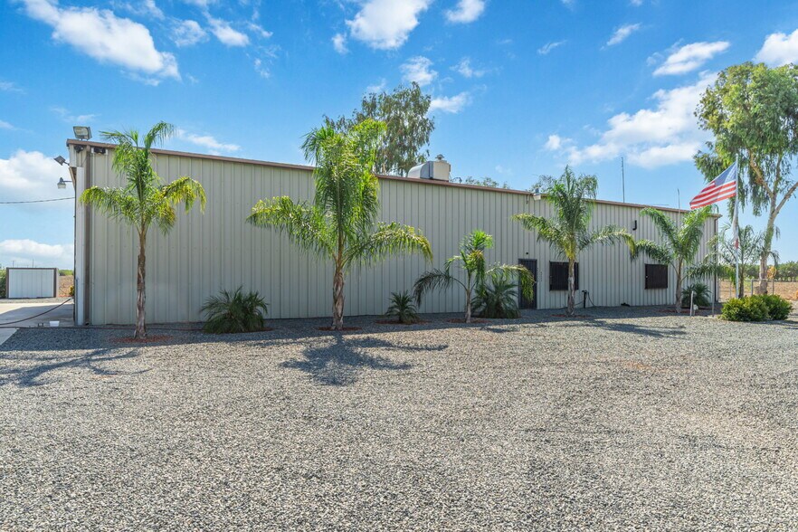 More Photos Of 23259 Avenue 64 Ave, Ducor Warehouse For Sale