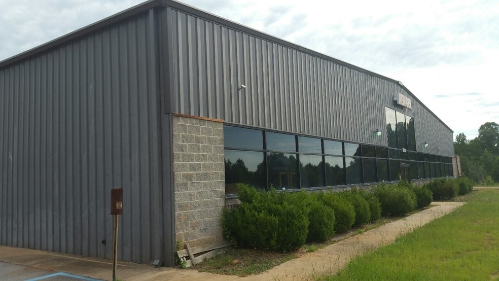 Primary Photo Of 2121 Farrs Bridge Rd, Easley Warehouse For Sale
