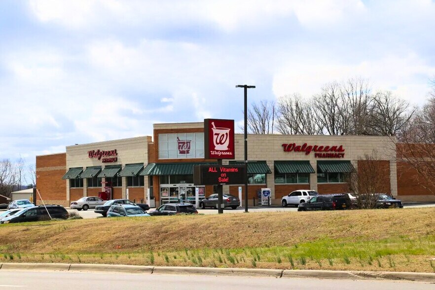 More Photos Of 3220 Halifax Rd, South Boston Drugstore For Lease