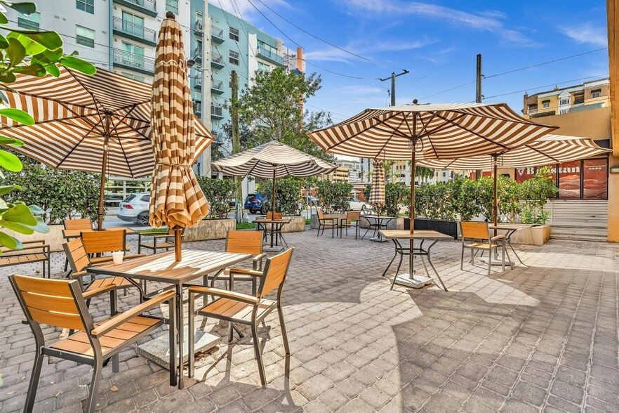 More Photos Of 3693 SW 22nd Ter, Miami General Retail For Lease