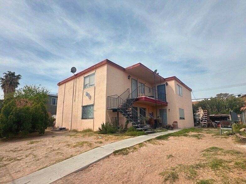 Primary Photo Of 833 Bruce St, Las Vegas Apartments For Sale