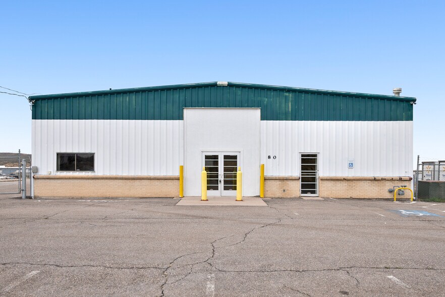 More Photos Of 80 Allegiance Cir, Evanston Industrial For Lease