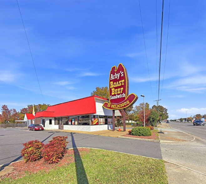More Photos Of 3200 W Mercury Blvd, Hampton Fast Food For Sale