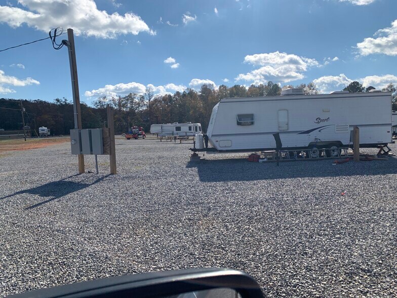 More Photos Of , Oxford Trailer Camper Park For Sale