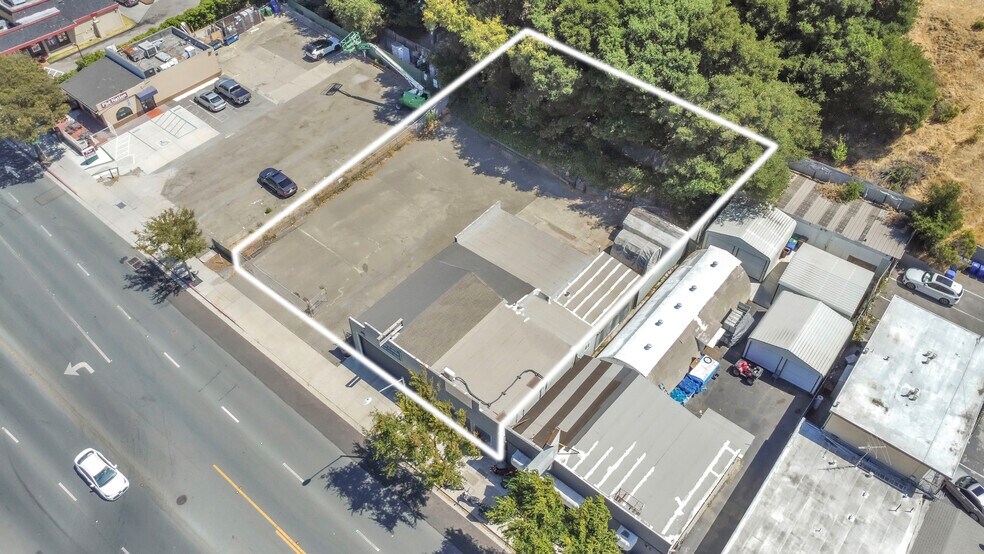 More Photos Of 4040 San Pablo Dam Rd, El Sobrante Freestanding For Sale