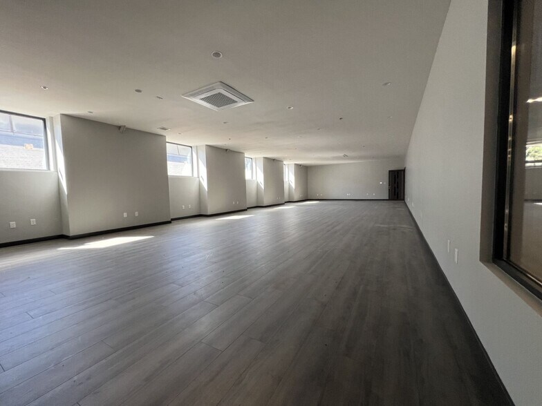 More Photos Of 4906 Alcoa Ave, Vernon Warehouse For Sale