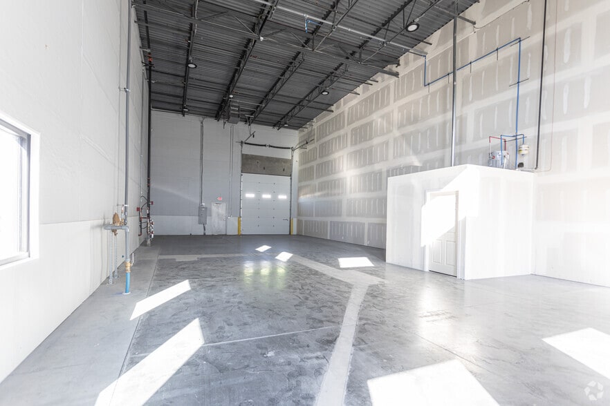 More Photos Of 317 N 2000 W, Springville Warehouse For Lease