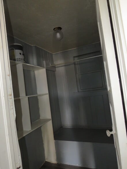 More Photos Of 925 W Main St, Yukon Apartments For Sale