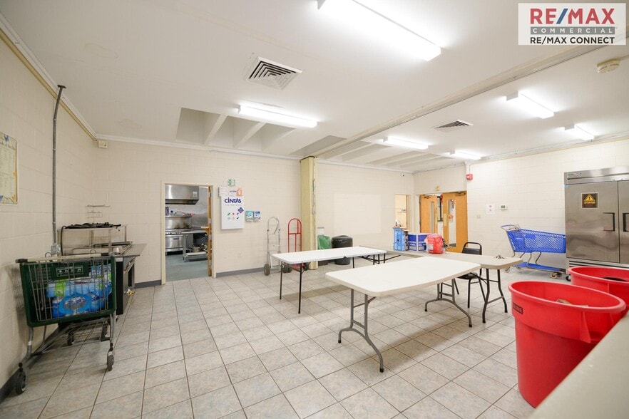 More Photos Of 1033 Big Bethel Rd, Hampton Religious Facility For Sale