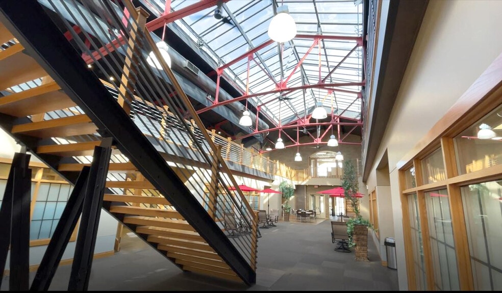 More Photos Of 40 N 1st Ave, Evansville Office For Sale